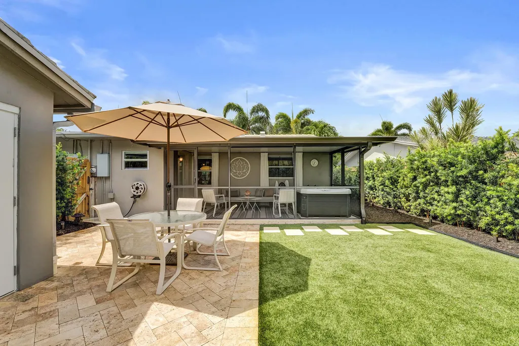 2610 NE 10th Terrace Wilton Manors FL 33334