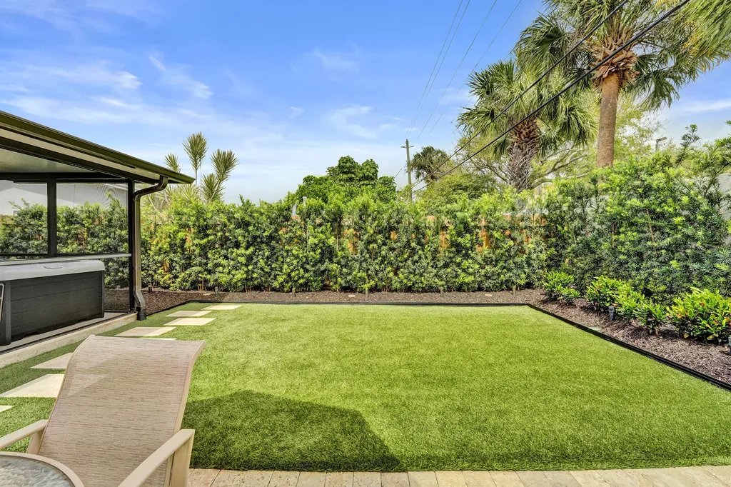 2610 NE 10th Terrace Wilton Manors FL 33334