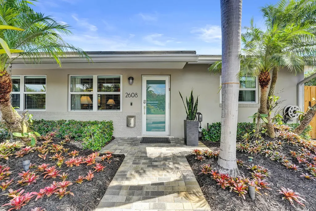 2610 NE 10th Terrace Wilton Manors FL 33334