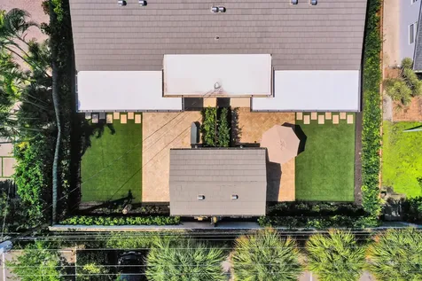 2610 NE 10th Terrace Wilton Manors FL 33334
