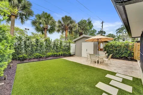 2610 NE 10th Terrace Wilton Manors FL 33334