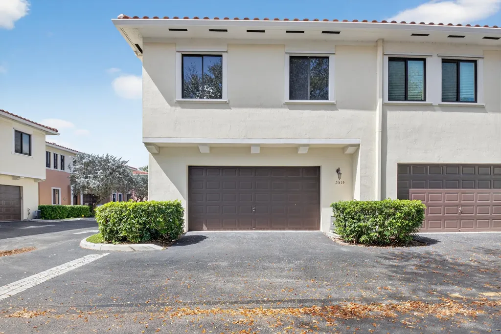 2515 Venetian Court Boynton Beach FL 33426