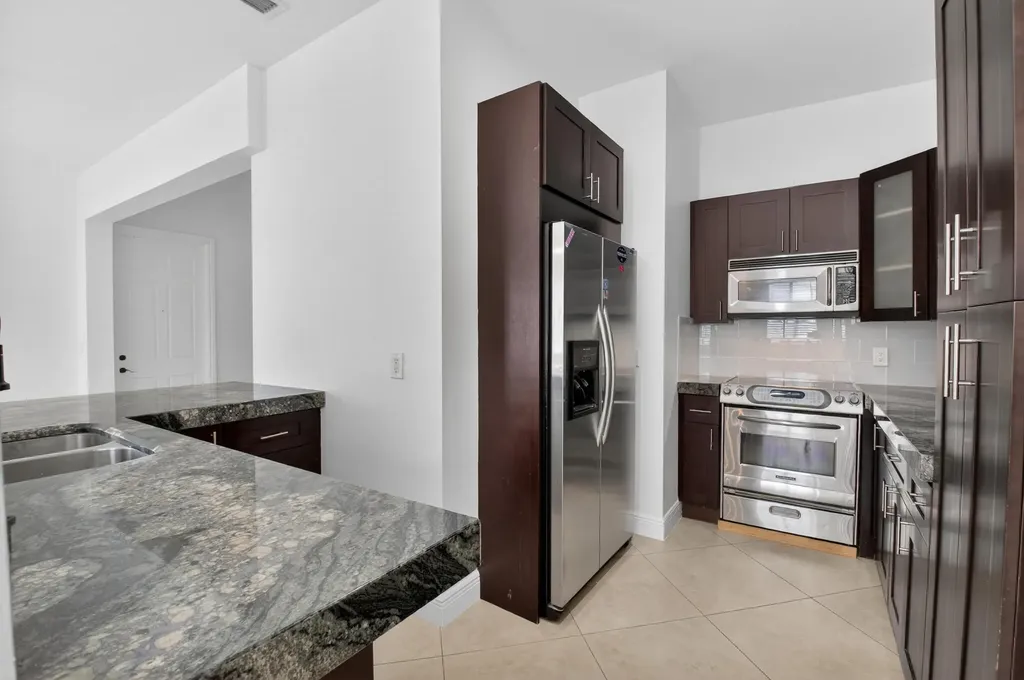 2515 Venetian Court Boynton Beach FL 33426