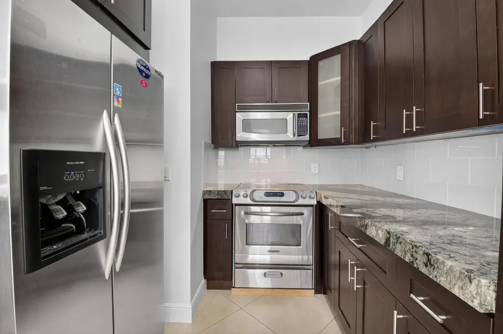 2515 Venetian Court Boynton Beach FL 33426