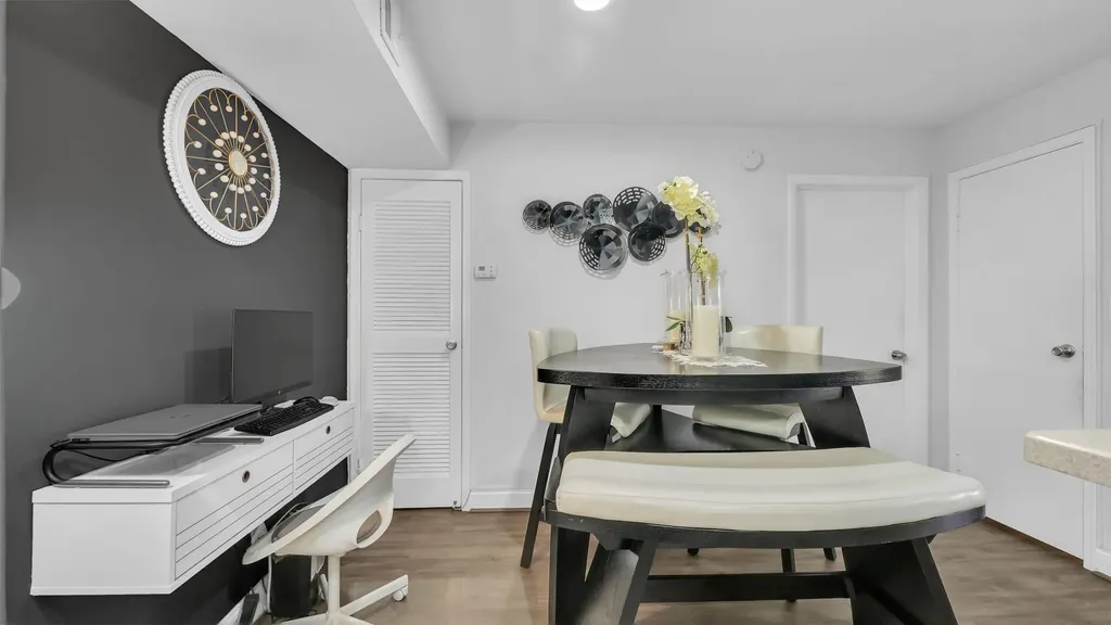875 Riverside Drive Coral Springs FL 33071
