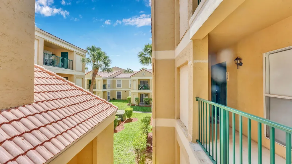875 Riverside Drive Coral Springs FL 33071