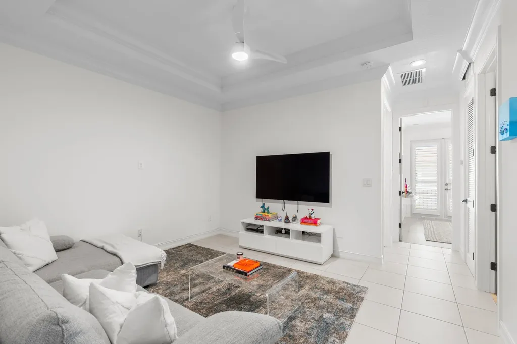100 NW 69th Circle Boca Raton FL 33487
