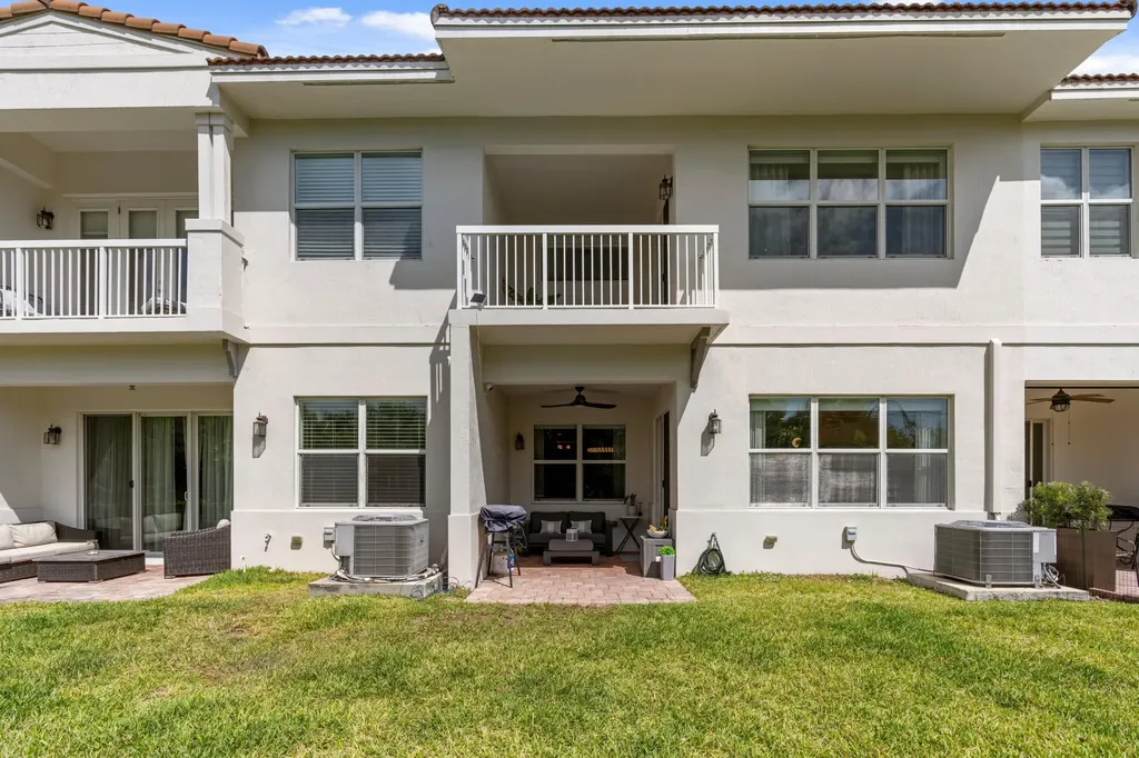 100 NW 69th Circle Boca Raton FL 33487
