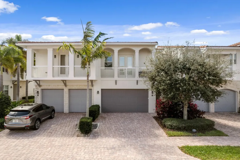 100 NW 69th Circle Boca Raton FL 33487