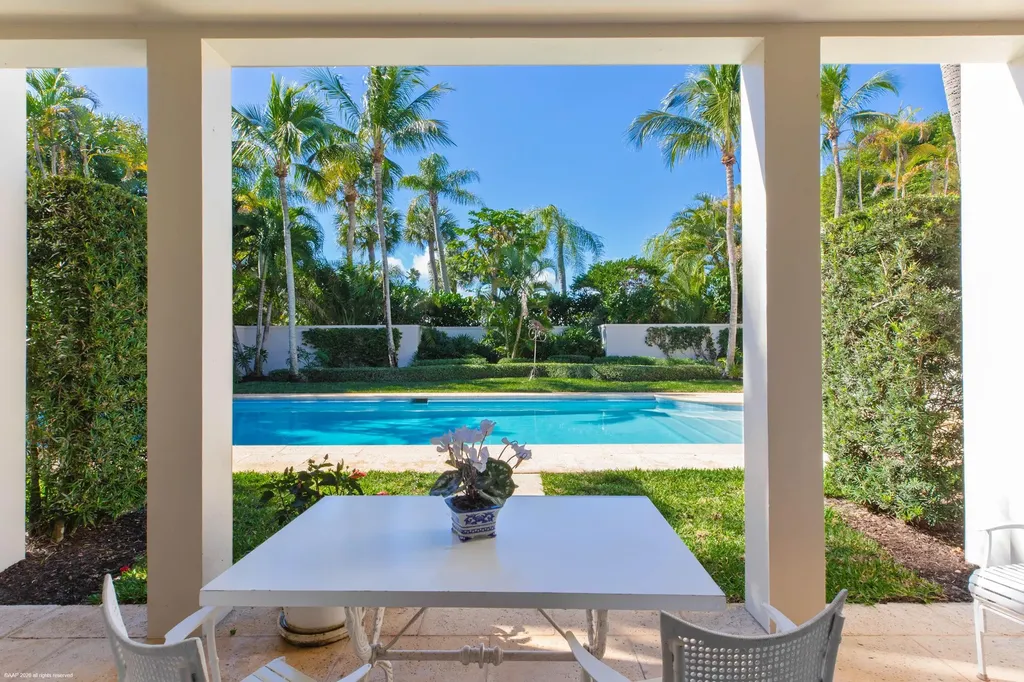 30 Gomez Road Jupiter Island FL 33455