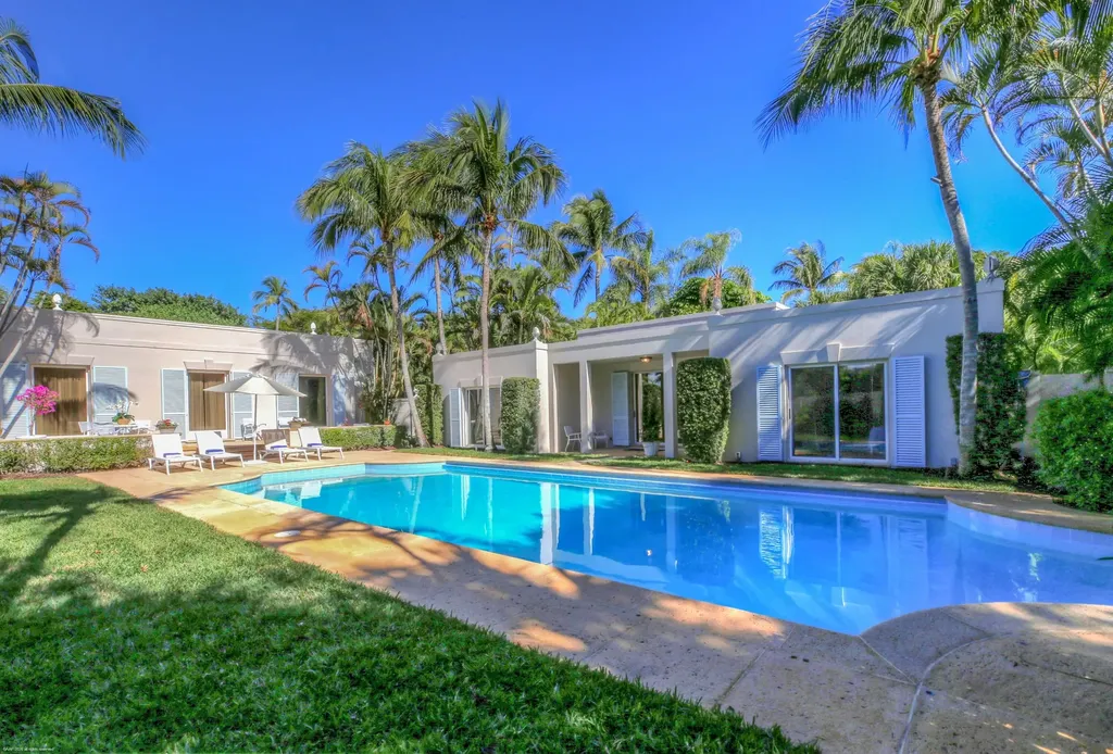 30 Gomez Road Jupiter Island FL 33455