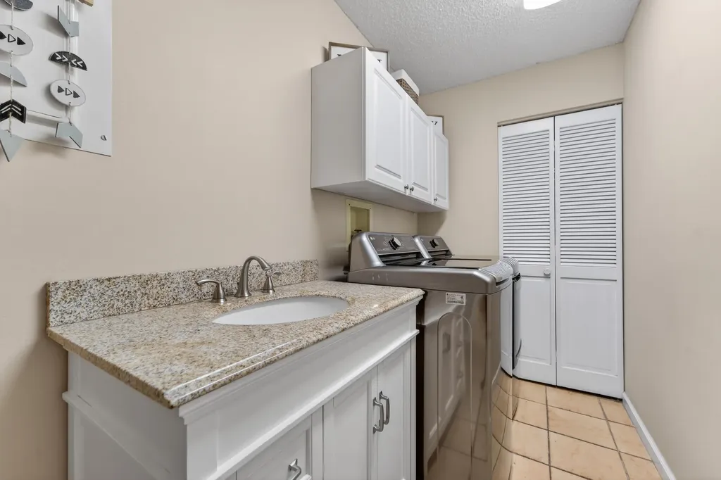 3194 Pebble Beach Drive Lake Worth FL 33467