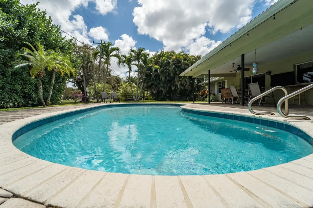 3194 Pebble Beach Drive Lake Worth FL 33467