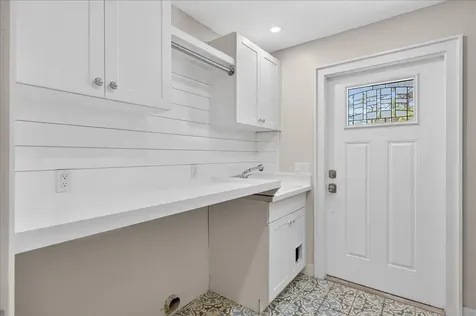 262 Easy Street Sebastian FL 32958