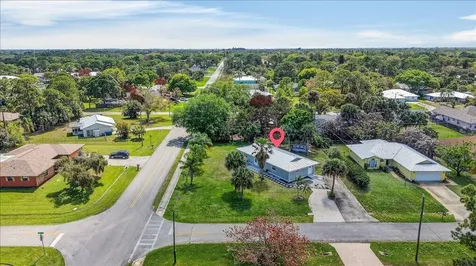 262 Easy Street Sebastian FL 32958