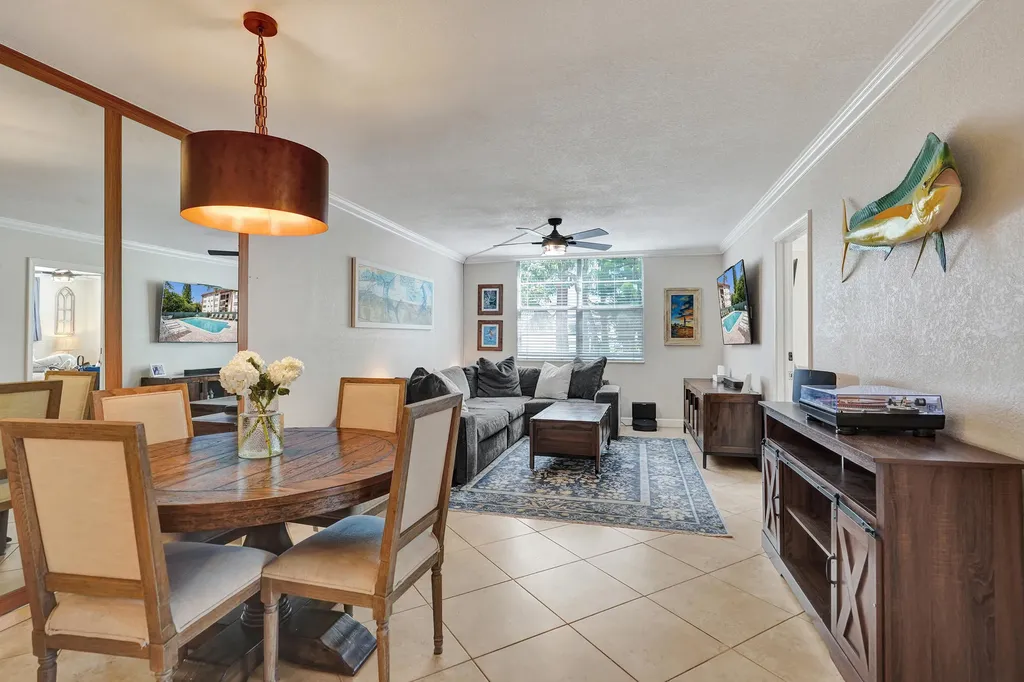 3910 Crystal Lake Drive Deerfield Beach FL 33064