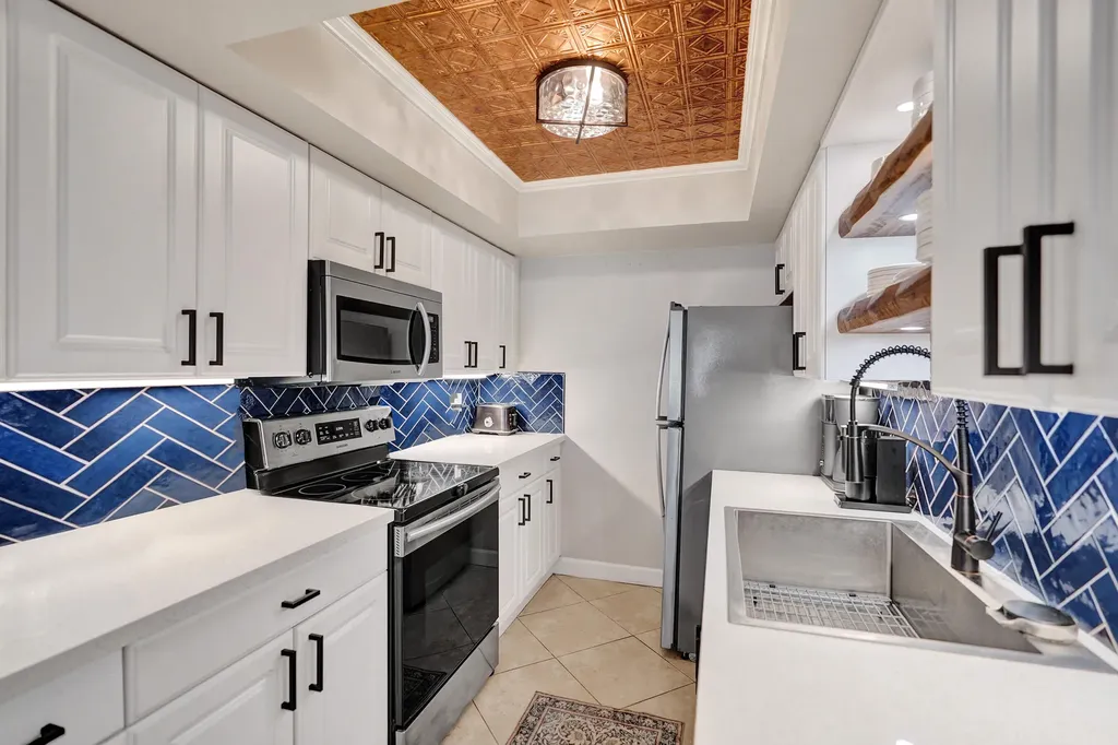 3910 Crystal Lake Drive Deerfield Beach FL 33064