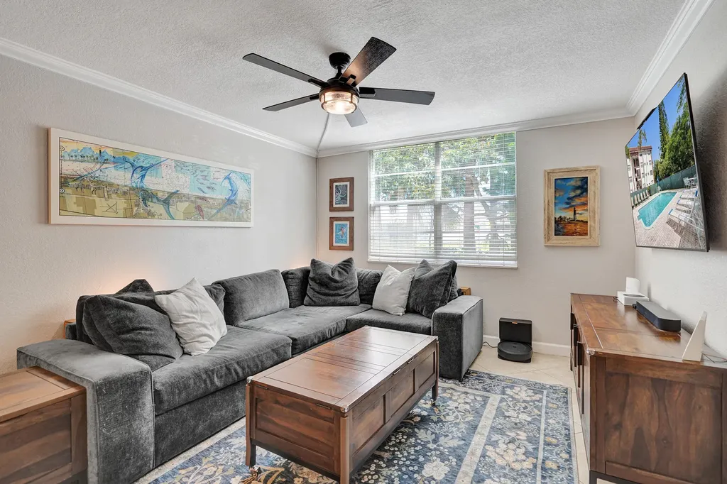 3910 Crystal Lake Drive Deerfield Beach FL 33064