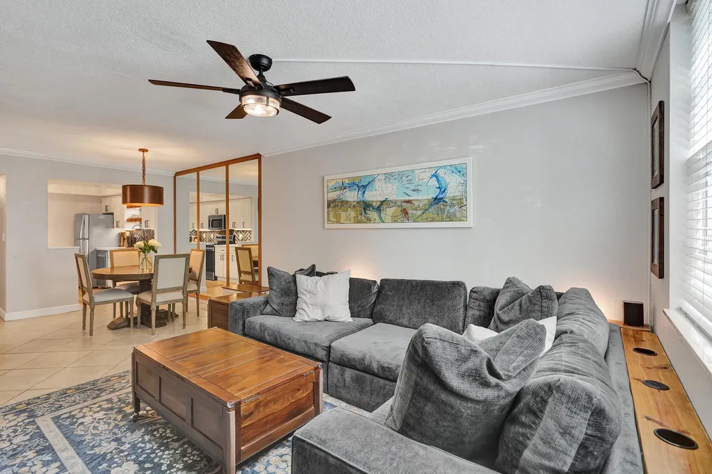 3910 Crystal Lake Drive Deerfield Beach FL 33064