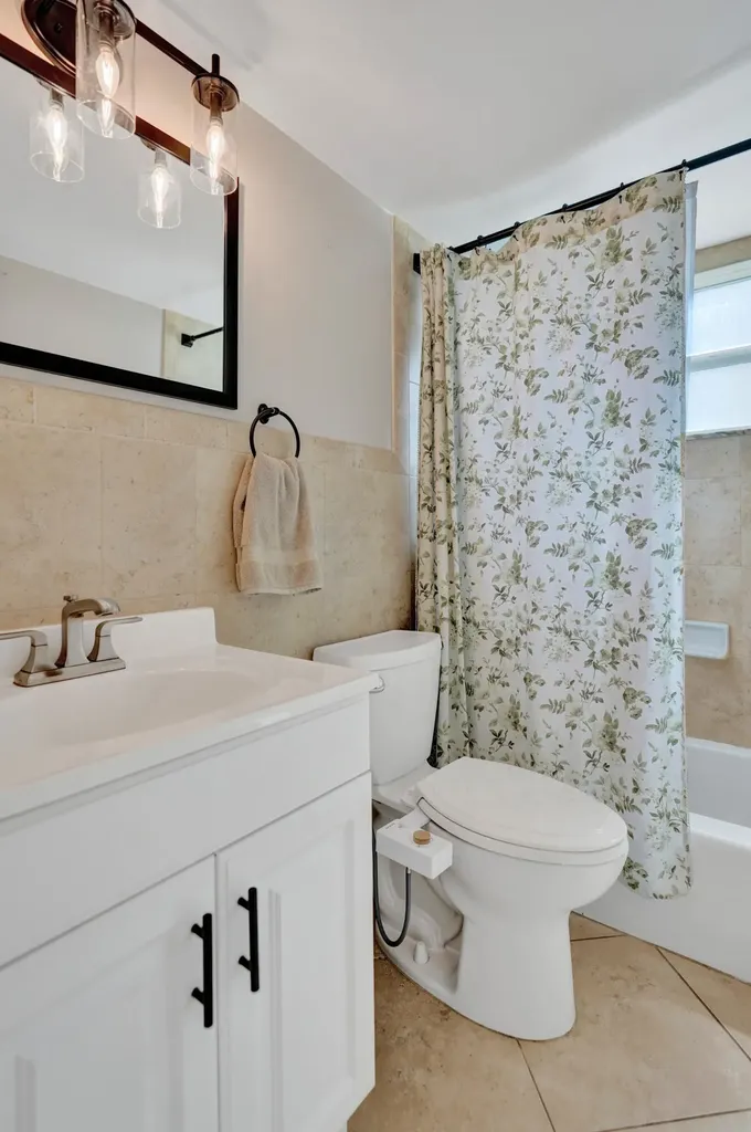 3910 Crystal Lake Drive Deerfield Beach FL 33064