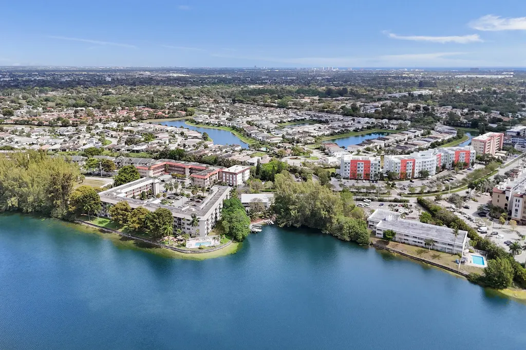 3910 Crystal Lake Drive Deerfield Beach FL 33064