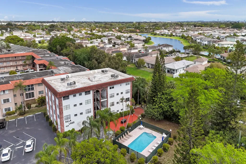 3910 Crystal Lake Drive Deerfield Beach FL 33064