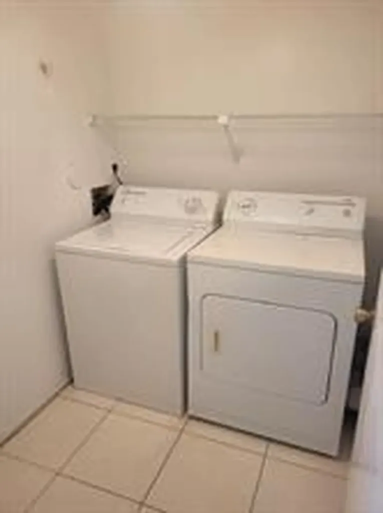 3208 Coral Lake Lane Coral Springs FL 33065