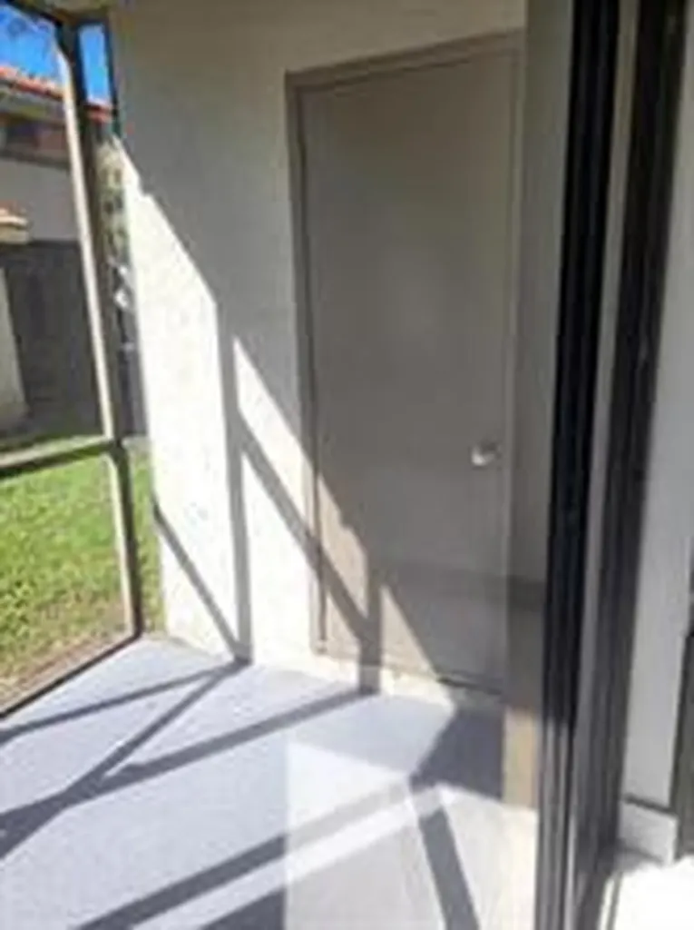 3208 Coral Lake Lane Coral Springs FL 33065