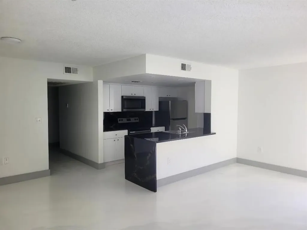 3208 Coral Lake Lane Coral Springs FL 33065