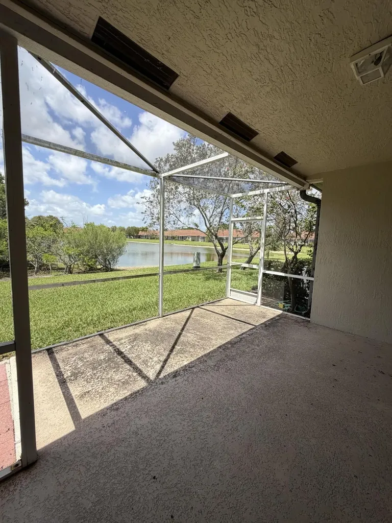 21105 Via Solano Boca Raton FL 33433