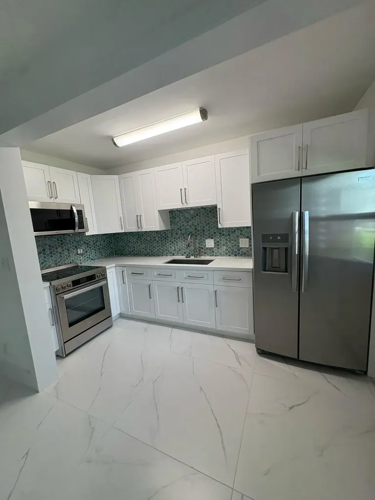5050 Bayview Drive Fort Lauderdale FL 33308