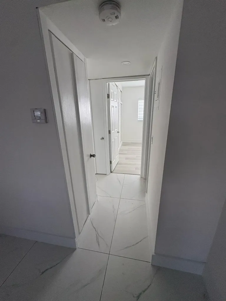 5050 Bayview Drive Fort Lauderdale FL 33308