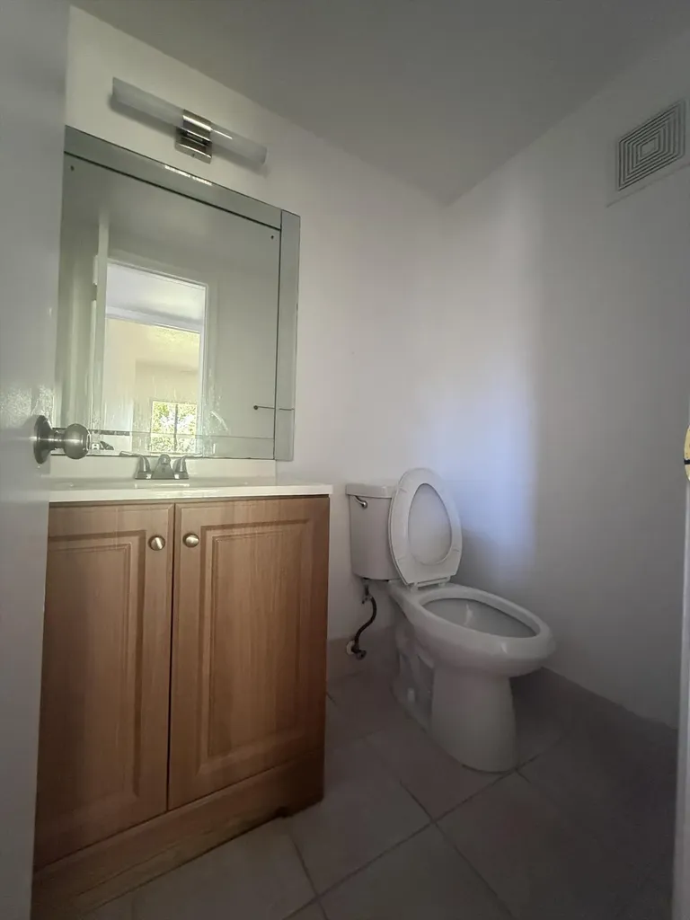64 Norwich C West Palm Beach FL 33417