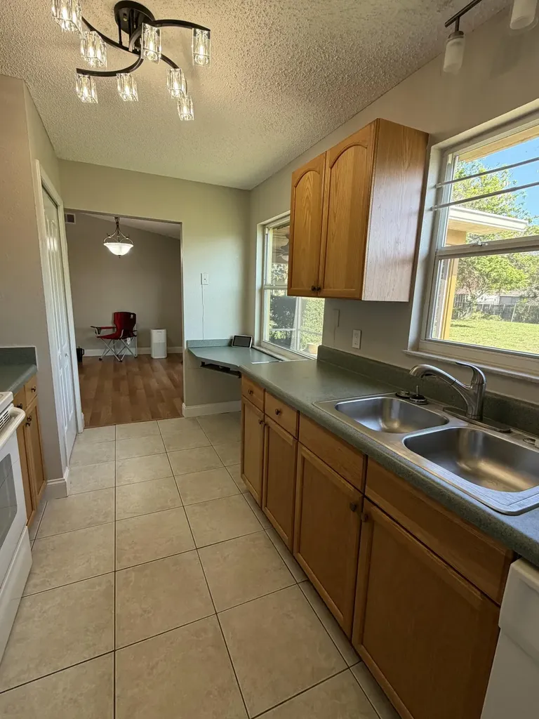 286 SW Christmas Terrace Port St Lucie FL 34984