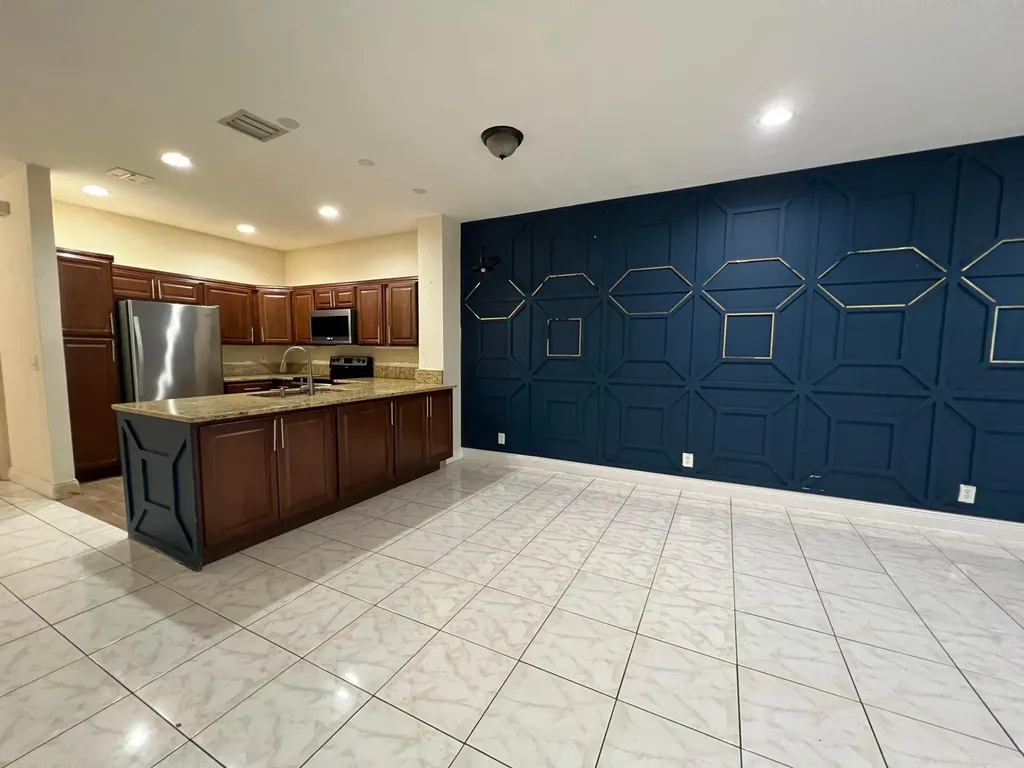 9498 S Military Trail Boynton Beach FL 33436
