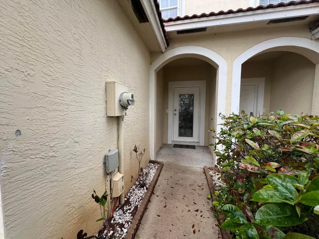 9498 S Military Trail Boynton Beach FL 33436