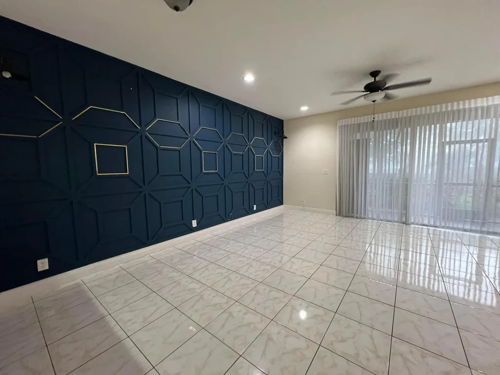 9498 S Military Trail Boynton Beach FL 33436