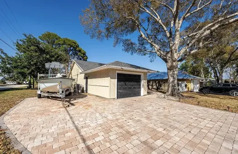 2890 1st Place Vero Beach FL 32968