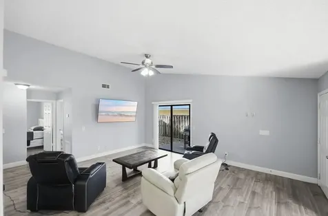 2890 1st Place Vero Beach FL 32968