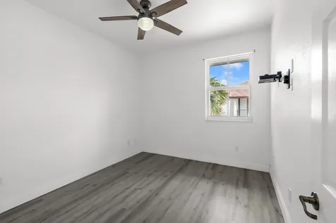 4826 Acadian Trail Coconut Creek FL 33073