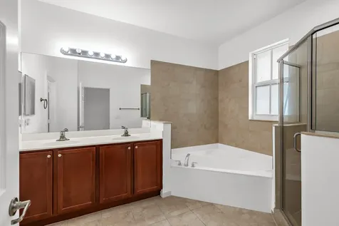 4826 Acadian Trail Coconut Creek FL 33073