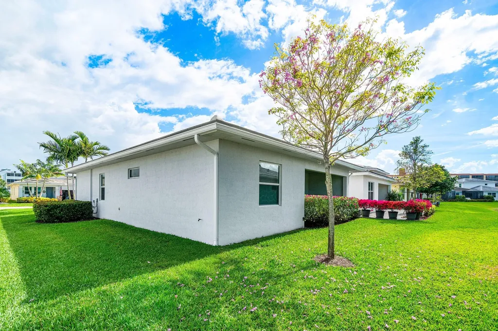 14929 Three Ponds Trail Delray Beach FL 33446