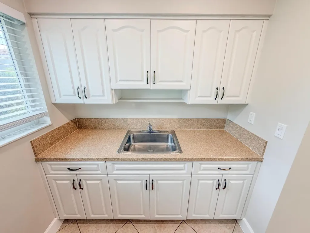 541 NE 44th Street Boca Raton FL 33431