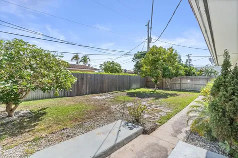 541 NE 44th Street Boca Raton FL 33431