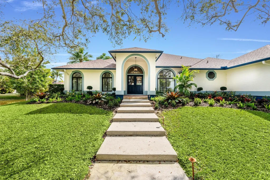 5656 South Shore Boulevard Wellington FL 33449