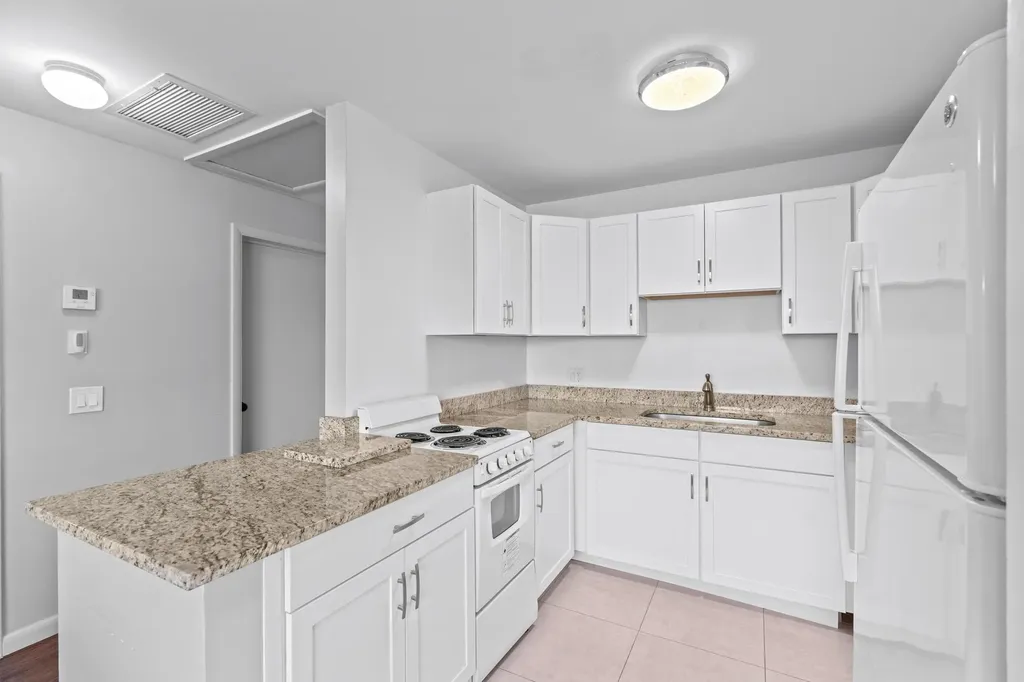 5656 South Shore Boulevard Wellington FL 33449