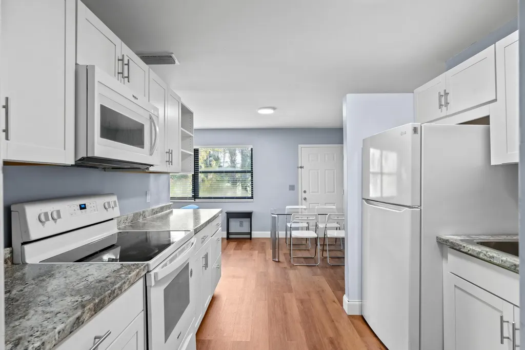 5656 South Shore Boulevard Wellington FL 33449