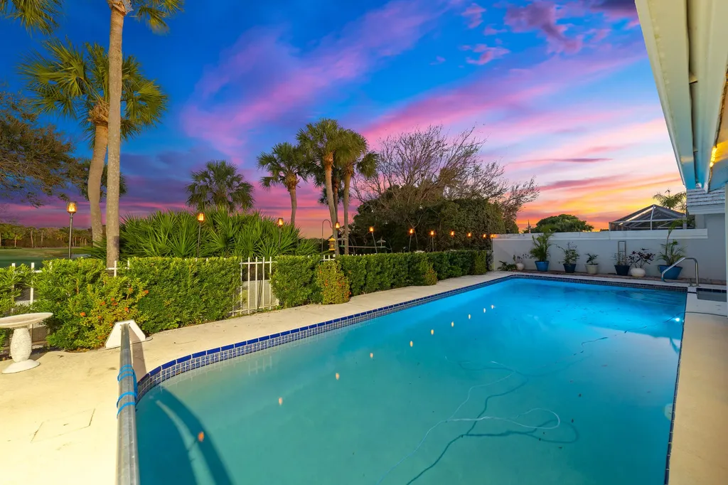 2370 Saratoga Bay Drive West Palm Beach FL 33409