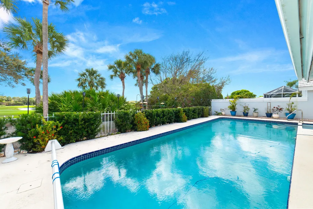 2370 Saratoga Bay Drive West Palm Beach FL 33409