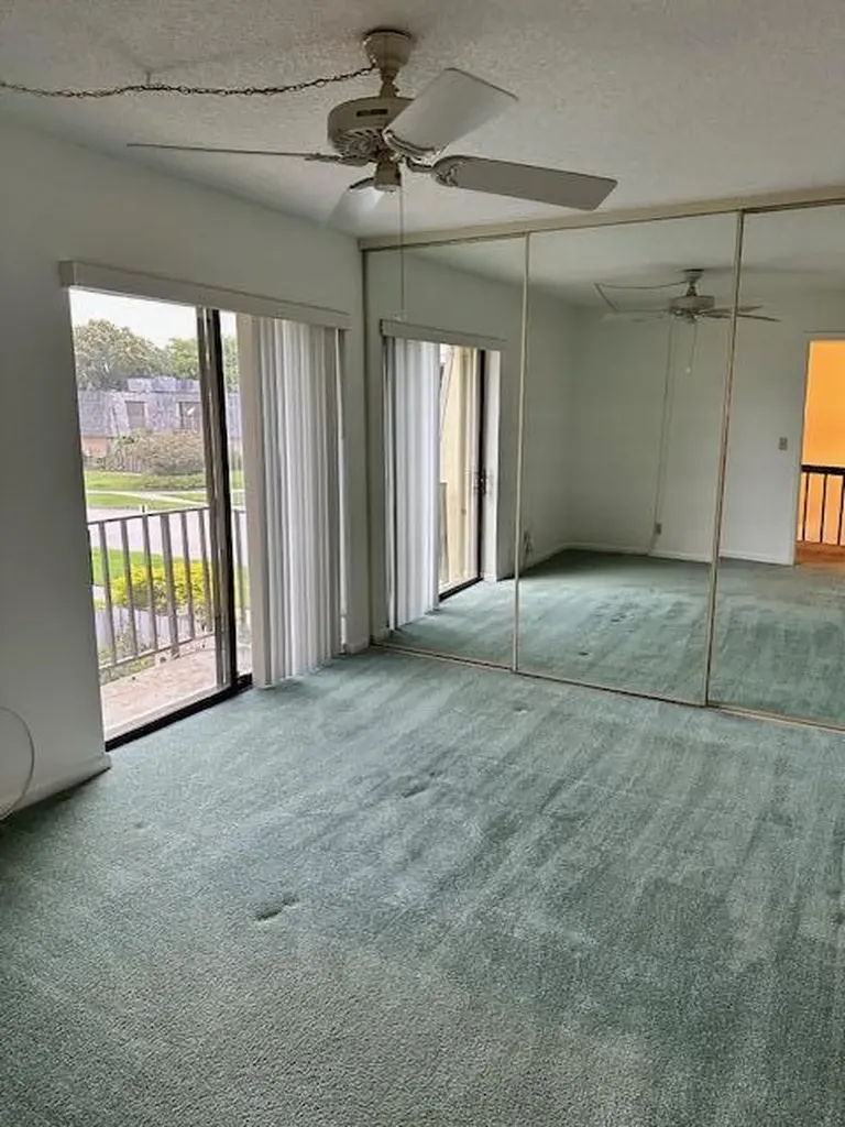 417 Arabian Road Palm Springs FL 33461